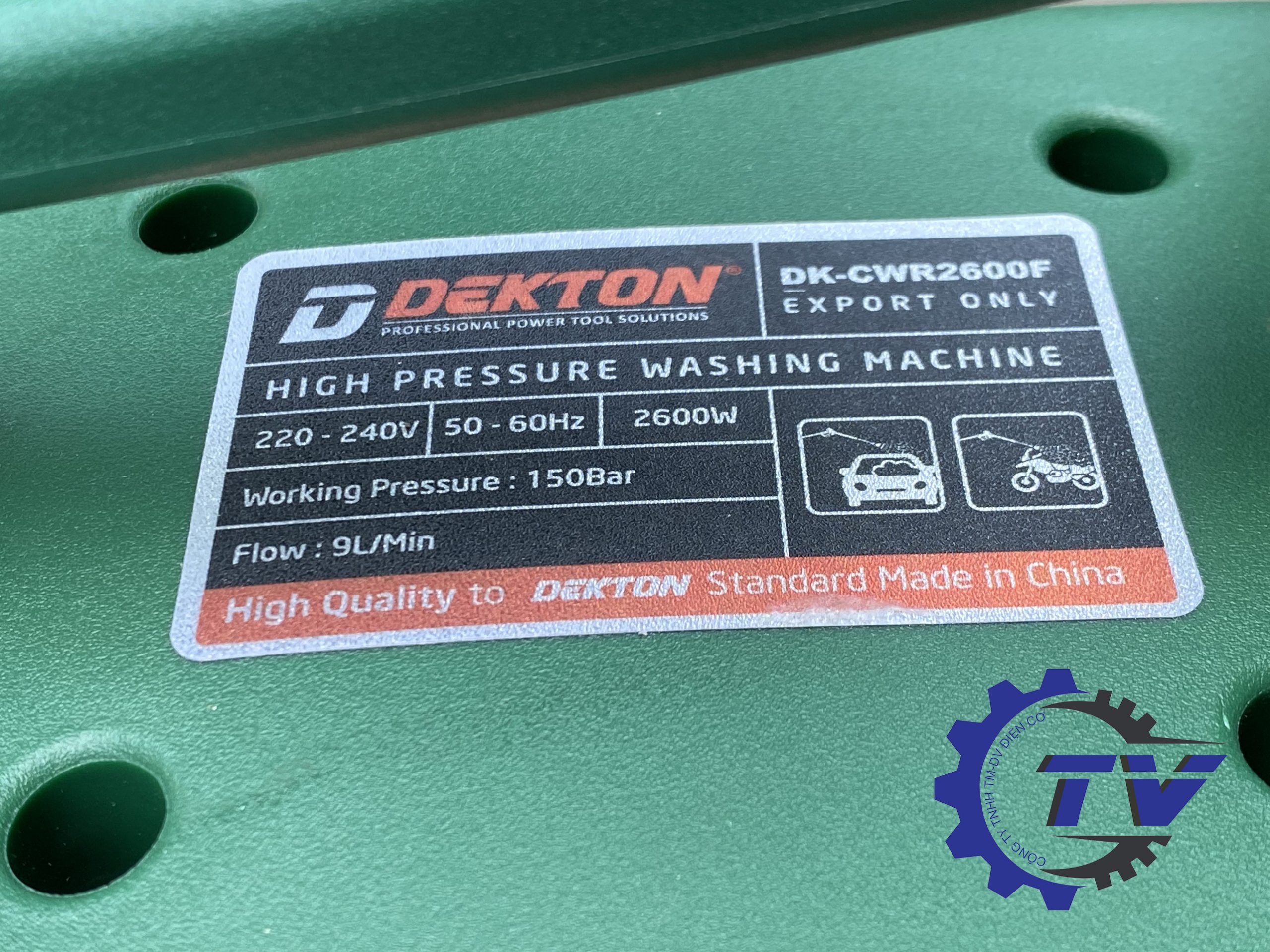 Máy xịt rửa xe Dekton DK-CWR2600F