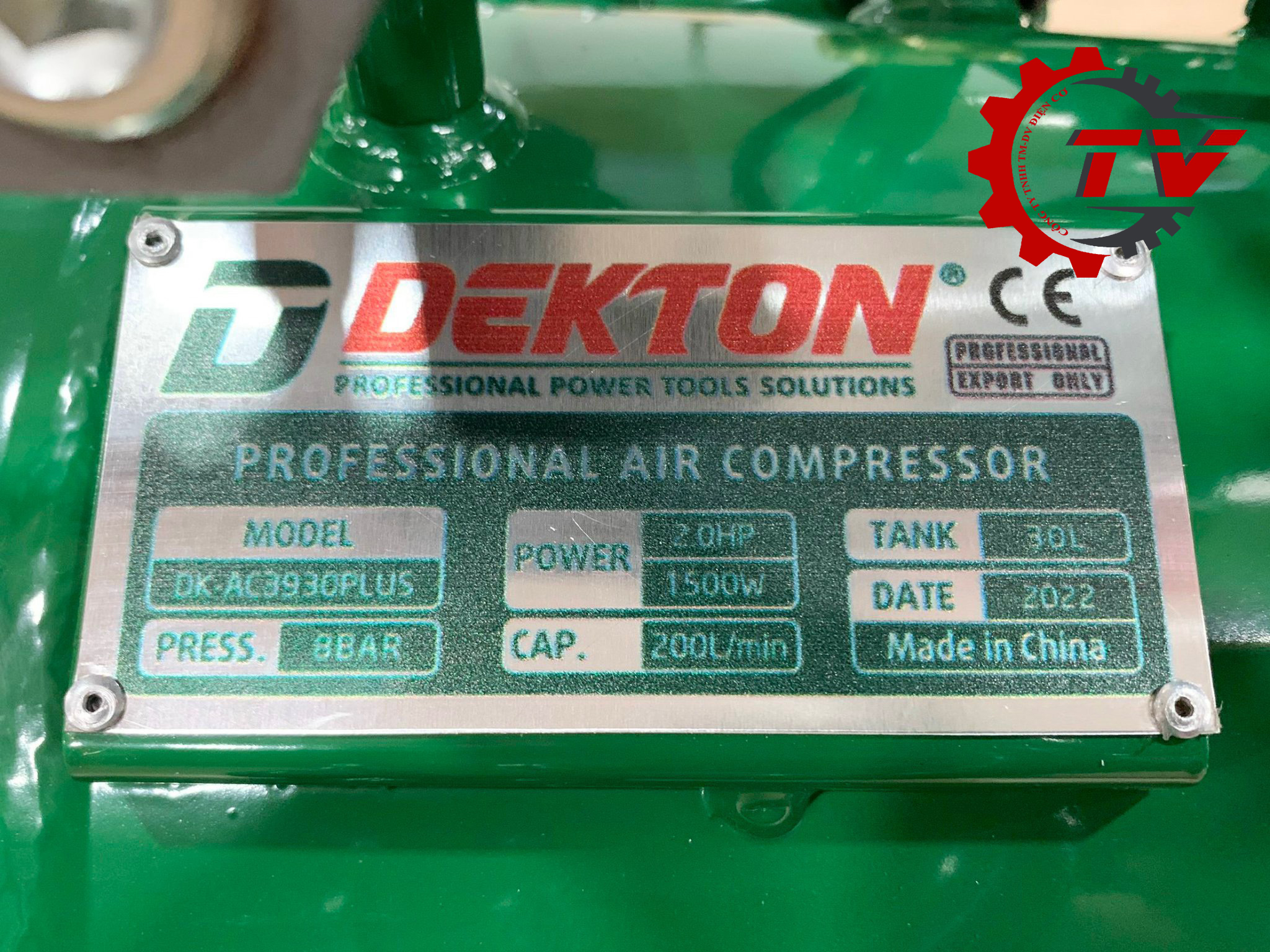 Máy nén khí không dầu Dekton DK-AC3930Plus